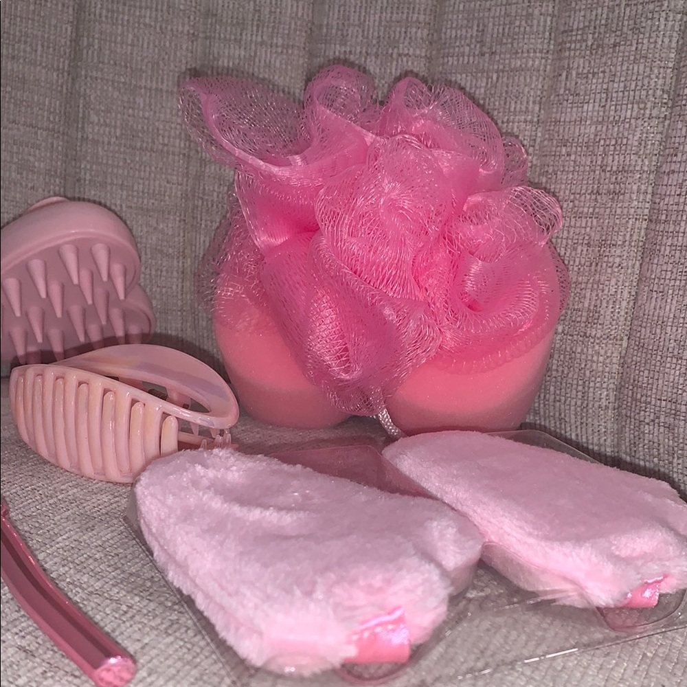 Pink Beauty Accessory Set - Picture 3 of 7